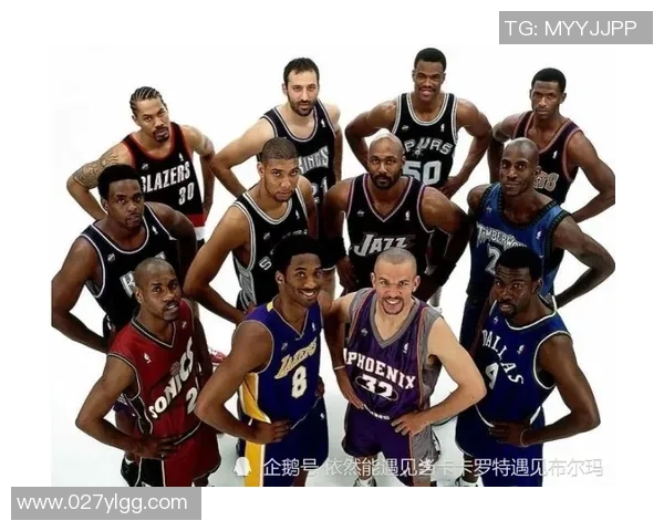 哈登与足球明星同框合影展现体育巨星的友谊与魅力